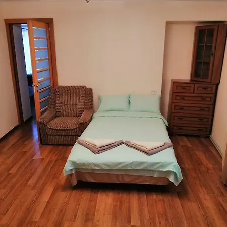 Вулиця Лейтенанта Шмидта Apartment Odesa